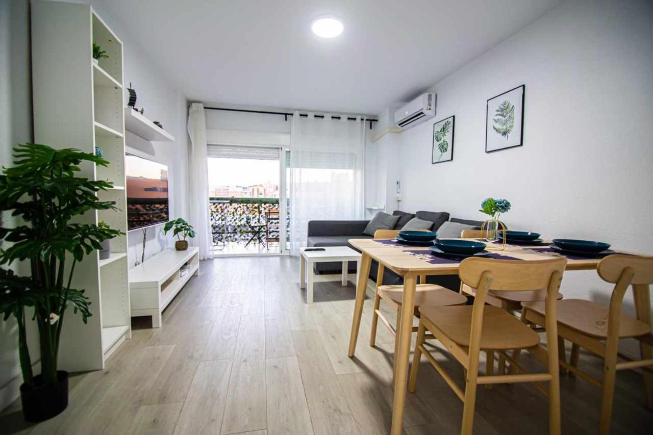 Apartamento Heroes De Sostoa Malaga Exterior photo